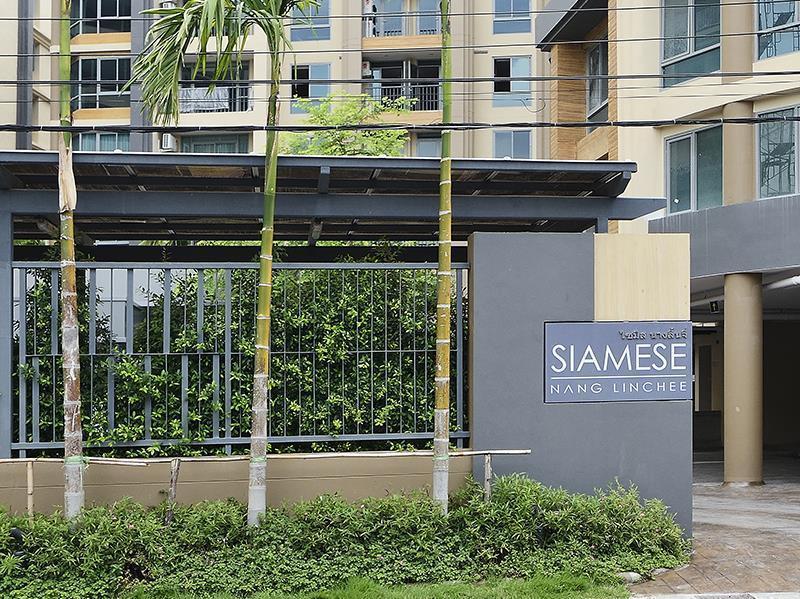 Siamese Nanglinchee Apartment Bangkok Exterior foto