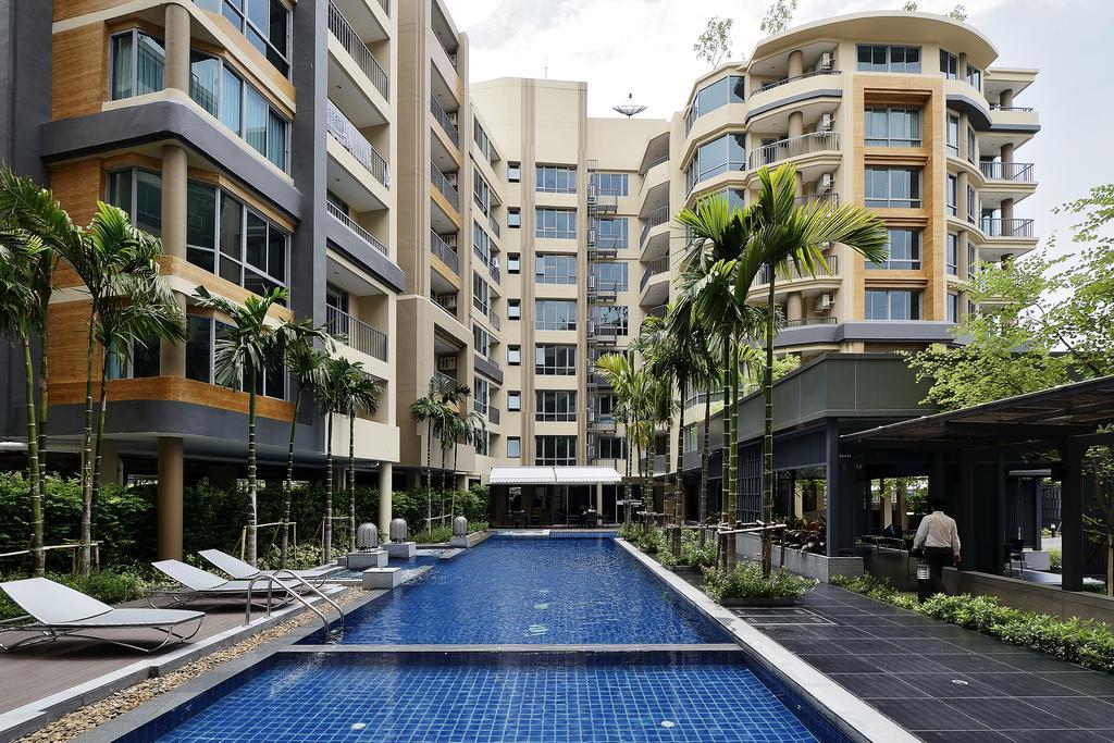 Siamese Nanglinchee Apartment Bangkok Exterior foto