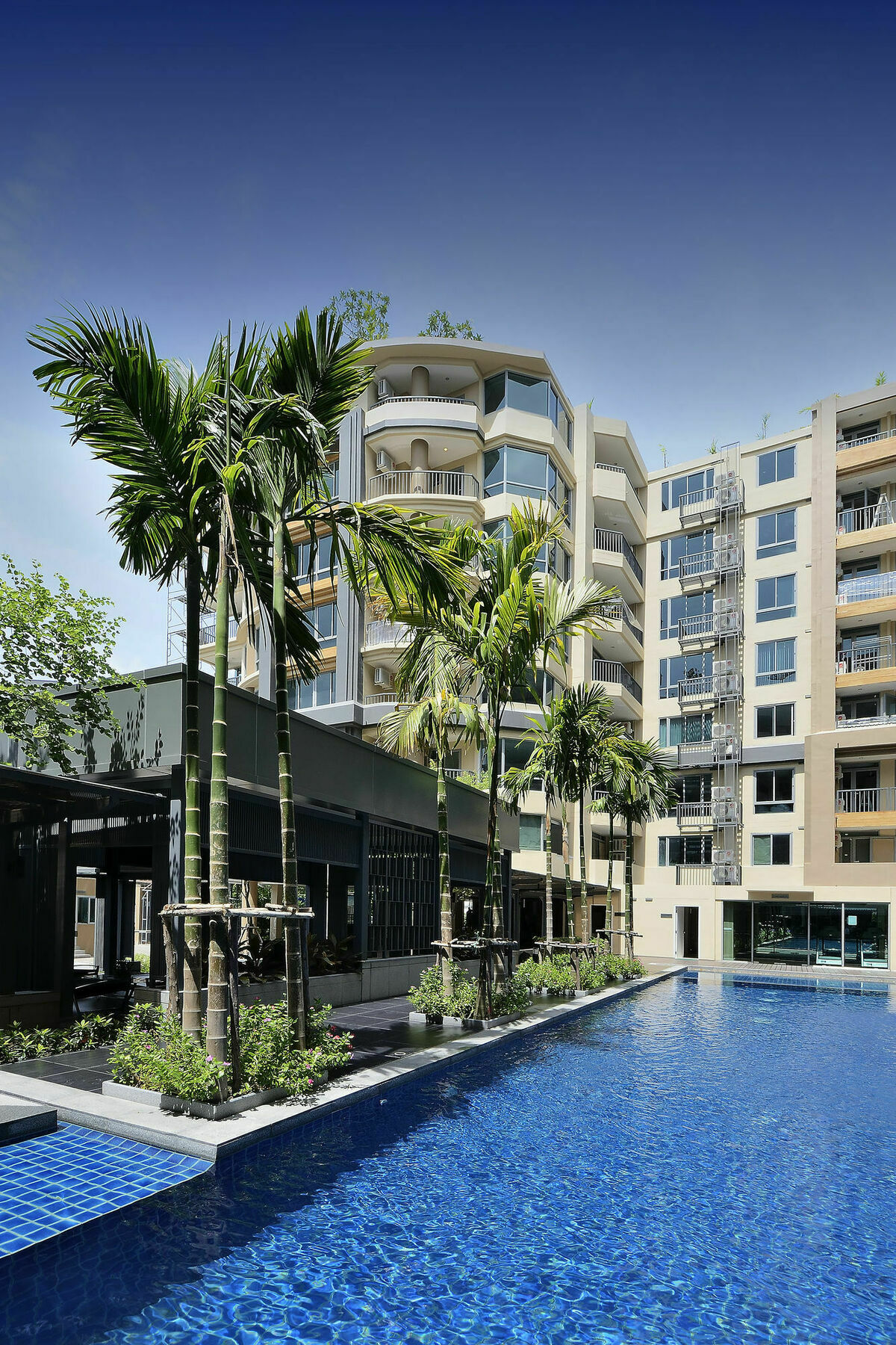 Siamese Nanglinchee Apartment Bangkok Exterior foto