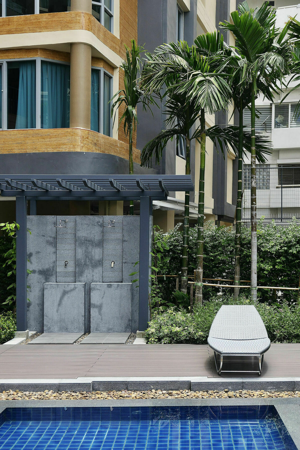 Siamese Nanglinchee Apartment Bangkok Exterior foto